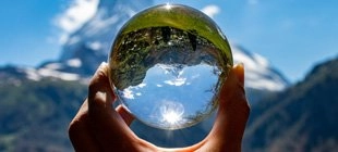 Los diferentes ciclos en la astrología mundial